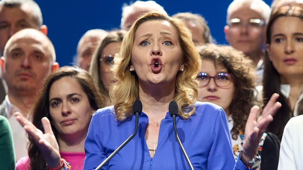 Lasconi, furioasă pe useriștii care au trădat-o pentru Nicușor Dan: ”Fricoși. Rușinea rușinilor!”