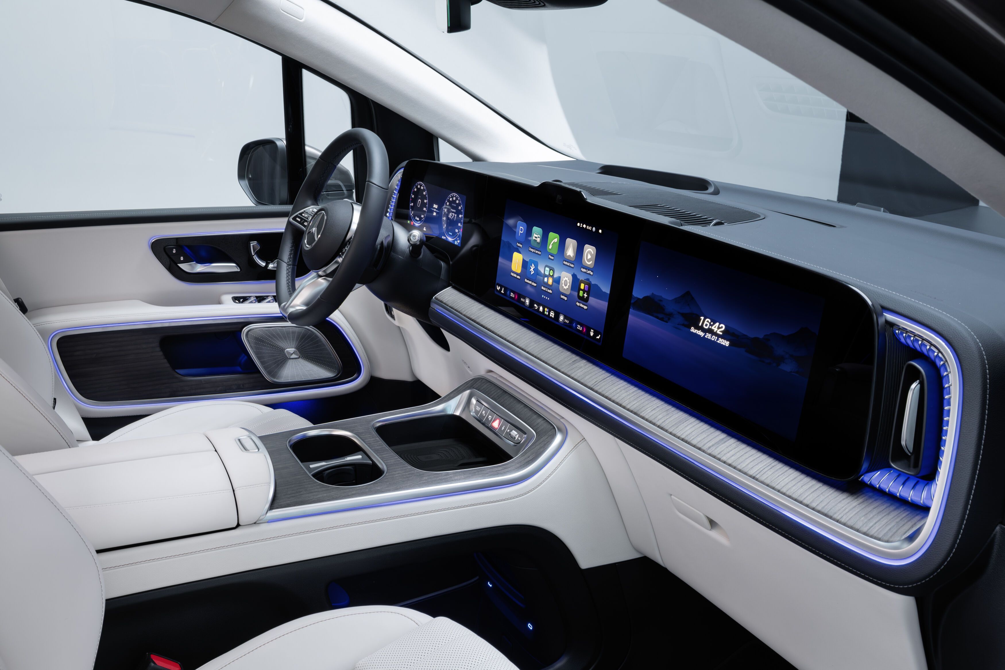 Mercedes-Benz deschide comenzile pentru noul VLE Electric în România. Care sunt prețurile - Poza 10