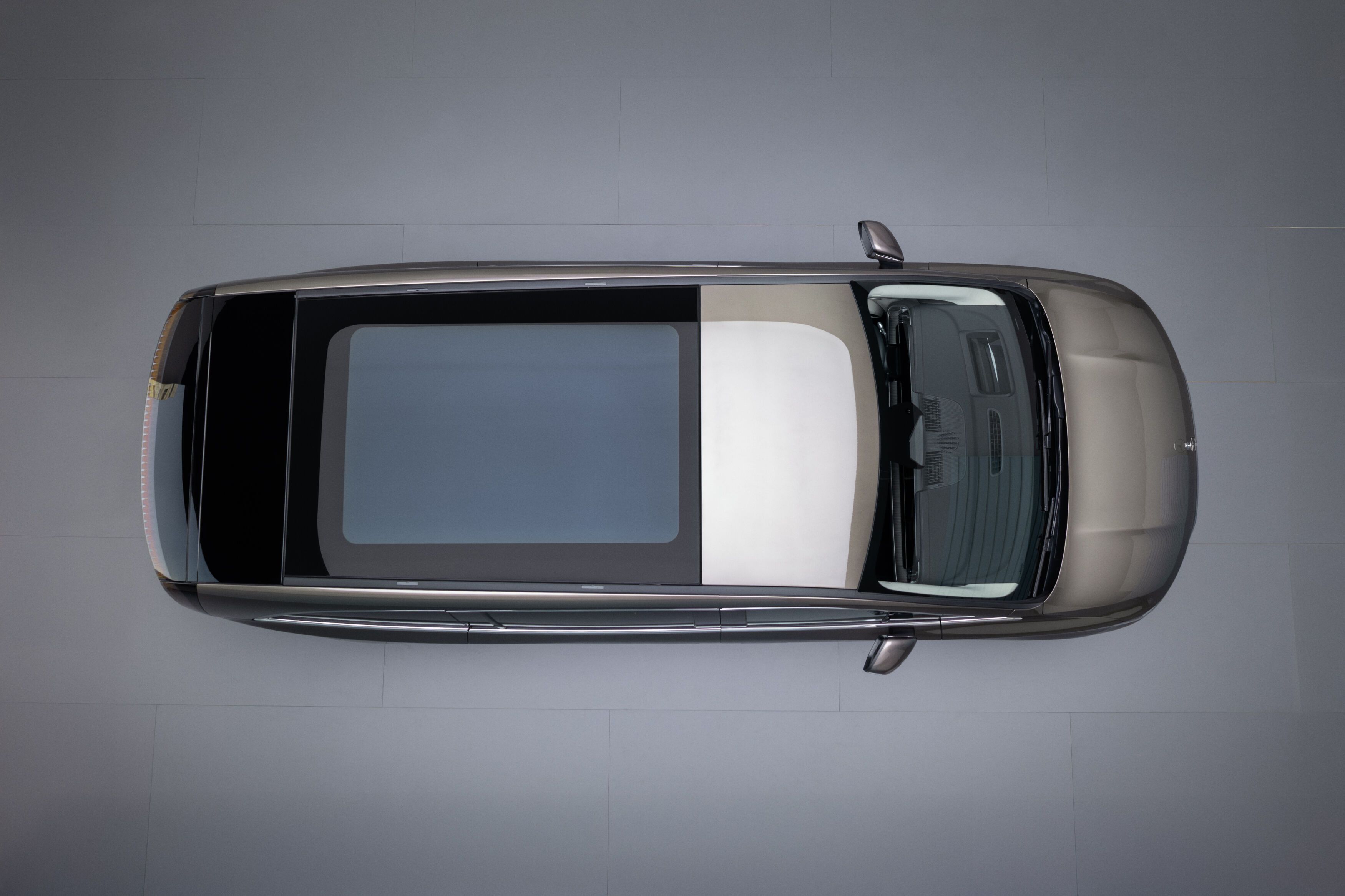 Mercedes-Benz deschide comenzile pentru noul VLE Electric în România. Care sunt prețurile - Poza 8