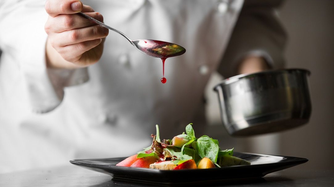 TikTok își deschide restaurante pentru fanii aplicației: cum funcționează conceptul