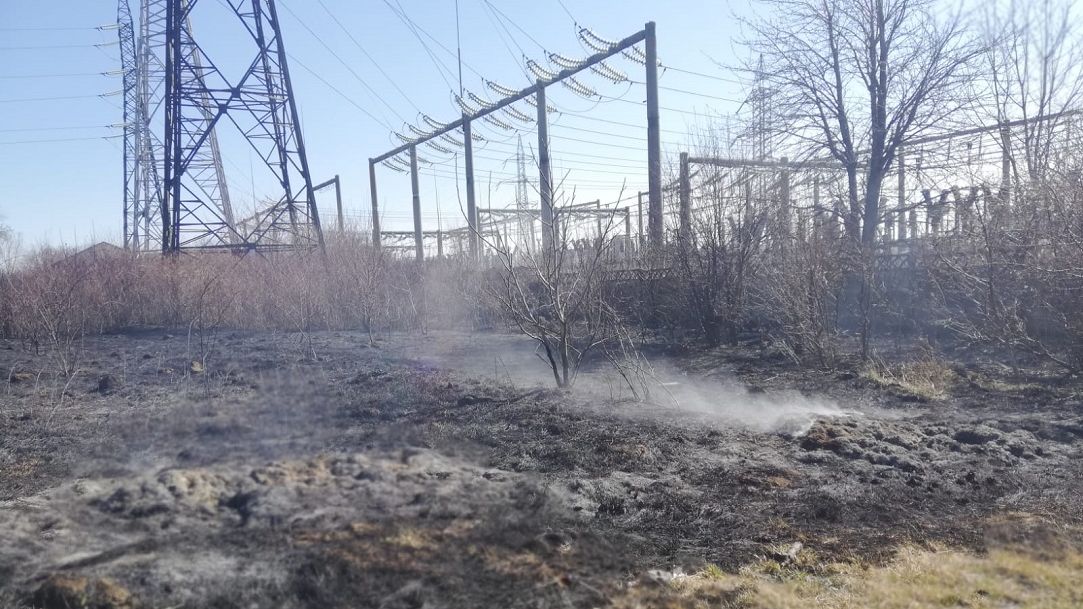Delgaz Grid: Incendiile de vegetație pun în pericol sistemul de distribuție a energiei electrice
