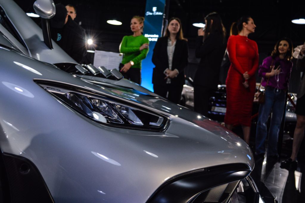 GALERIE FOTO | Cea mai nouă mașină din colecția lui Țiriac, un Mercedes-AMG One - Imagine 7