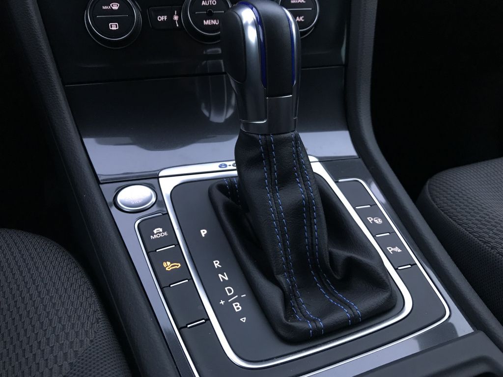 Volkswagen e-Golf facelift - Imagine 11