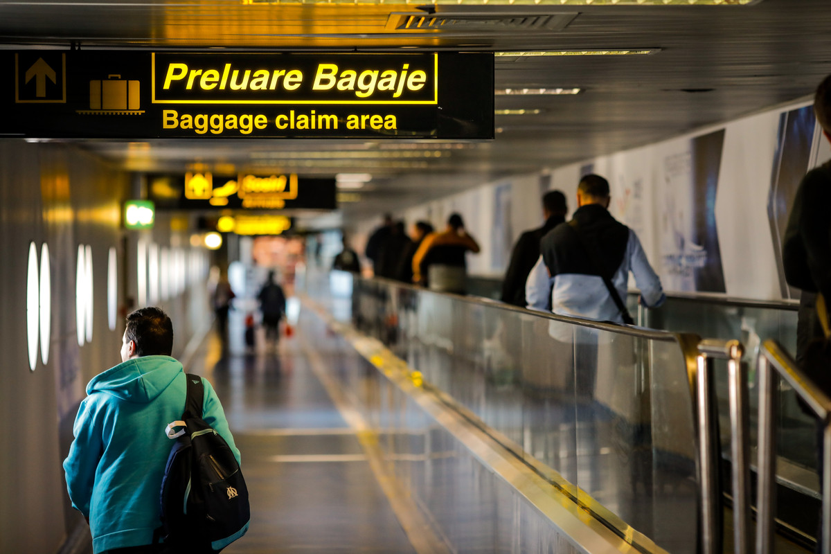 Românii călătoresc mai mult. Trafic record pe aeroporturile Bucureștiului: peste 8,45 milioane de pasageri în primele șase luni