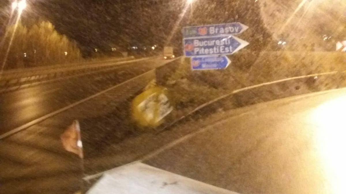 Câte utilaje de deszăpezire au acționat pe drumurile din România