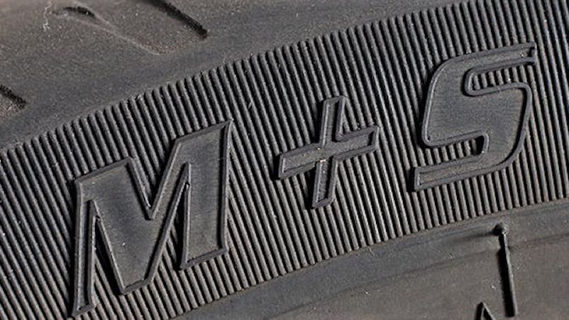 RAR vrea să evite panicarea șoferilor în legătură cu cauciucurile de iarnă