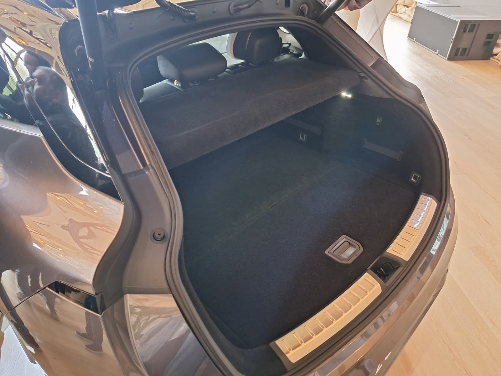 Zeekr 7GT ajunge în România. Cu peste 600 de cai putere în versiunea de top, electrica din China se încarcă în doar 16 minute - Poza 19