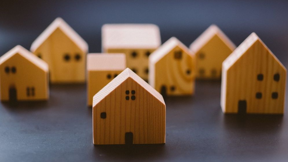 UE analizează un plan prin care să încurajeze statele membre să construiască locuințe accesibile