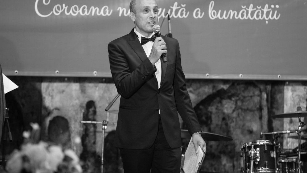 Dr. Wargha Enayati, fondatorul retelei de sanatate Regina Maria: Dupa 30 de ani de capitalism, Romania a ajuns o "jungla necontrolata"