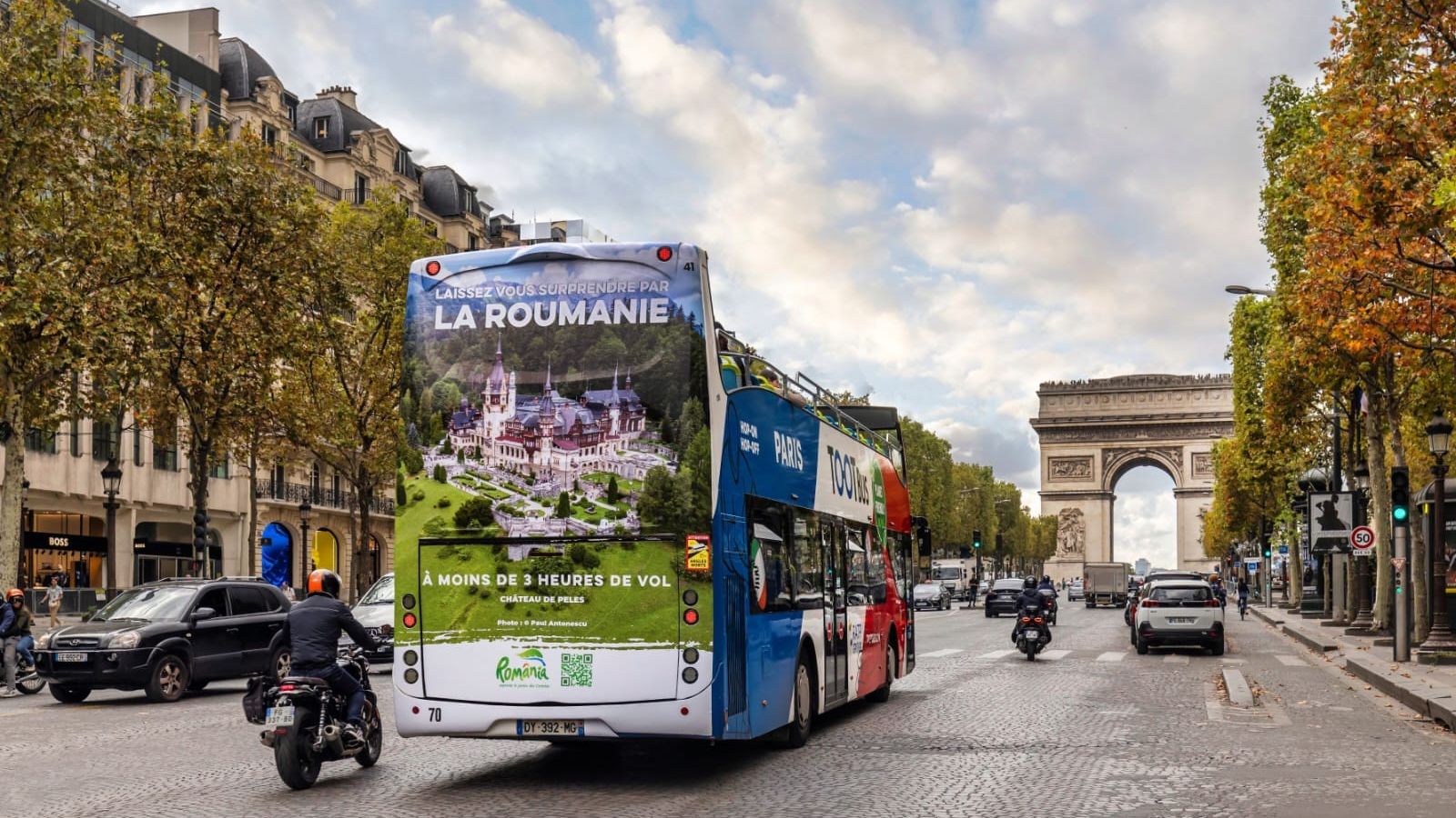 Cât a costat campania de promovare a României pe autobuzele din Paris. Oficialii speră să fie văzută de 15 milioane de oameni
