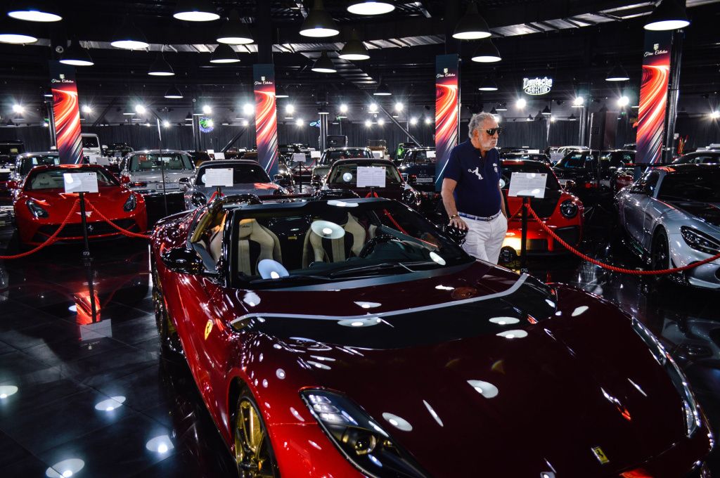 GALERIE FOTO | Țiriac Collection are un nou Ferrari cu peste 800 de cai putere și un preț de apro - Imagine 24