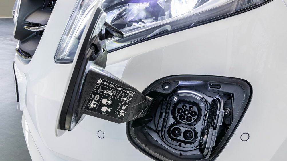 Mercedes-Benz prezintă Vito facelift și eVito Tourer - versiunea electrică