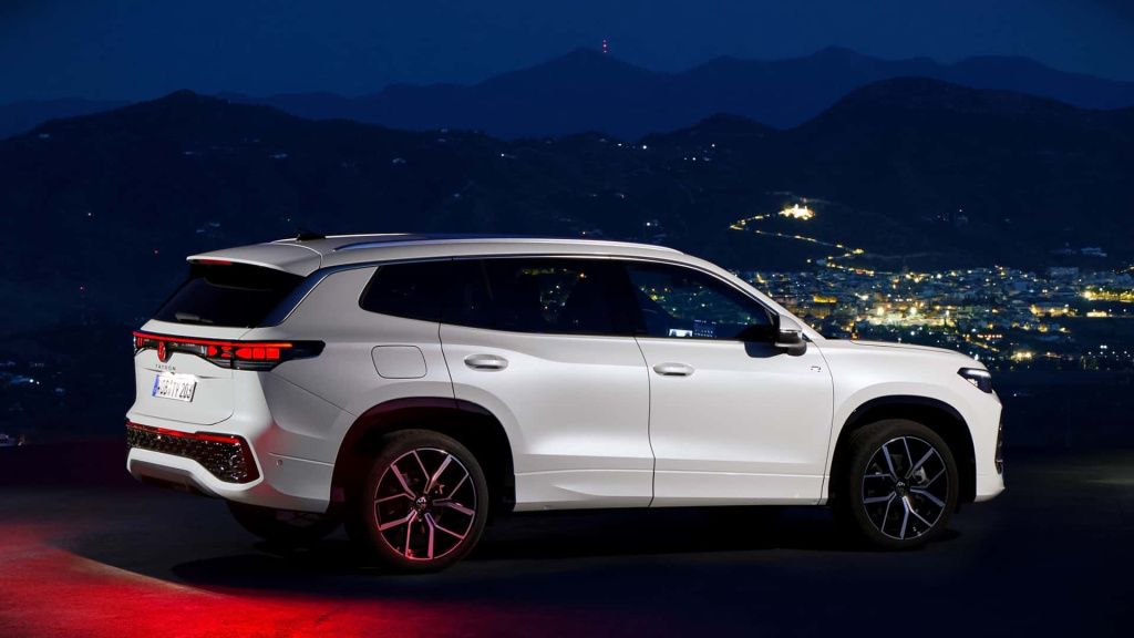 GALERIE FOTO | Volkswagen prezintă Tayron, un nou SUV de clasă medie - Imagine 8