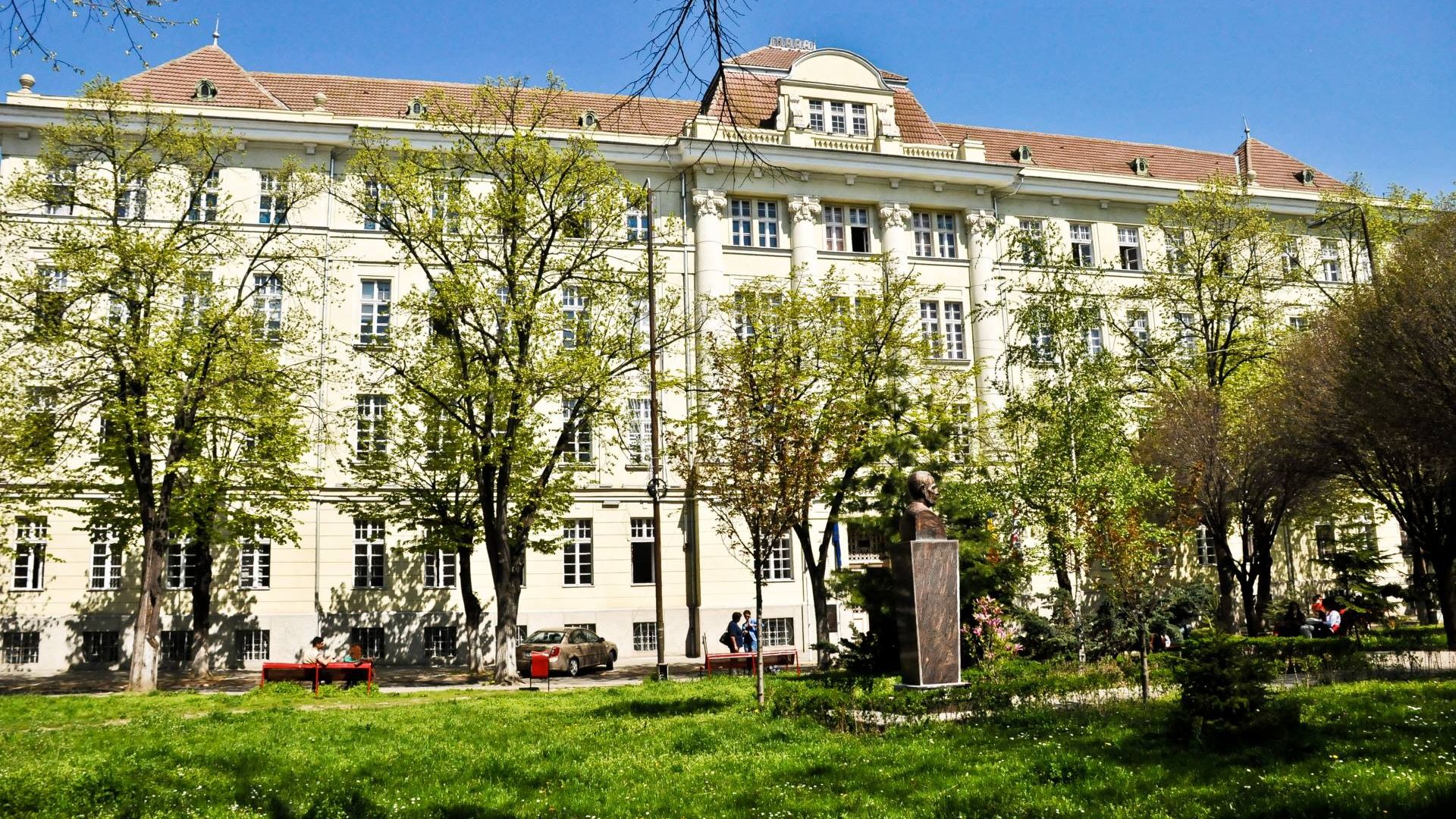 Guvernul alocă peste 144 mil. lei pentru extinderea UMF Victor Babeș din Timișoara