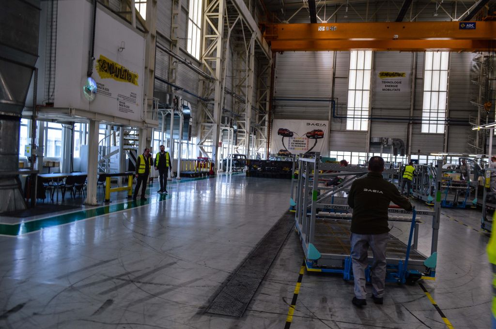 [FOTO] Cum arată fabrica Dacia Mioveni, "žcasa" lui Bigster în care s-au investit 340 mil. euro - Imagine 8