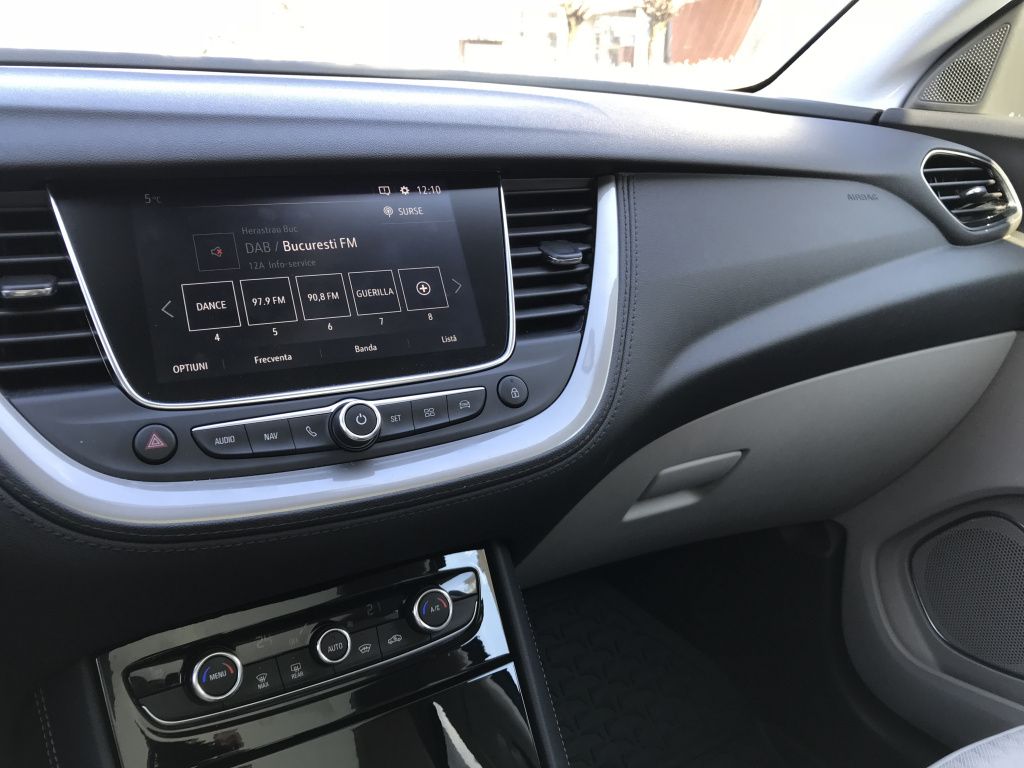 Opel Grandland X - Imagine 12