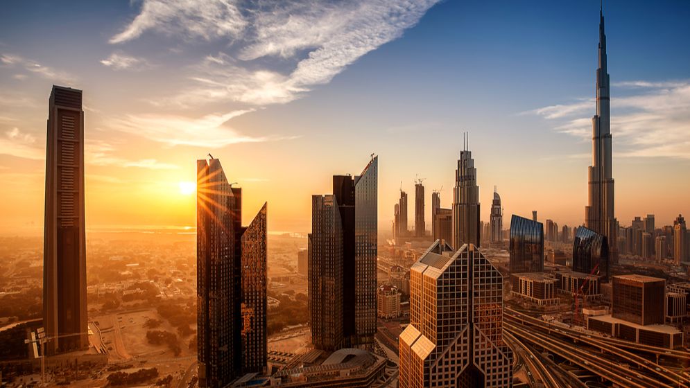 UPDATE: Zborurile au fost reluate | Activitate suspendată pe aeroportul din Dubai din cauza atacurilor iraniene