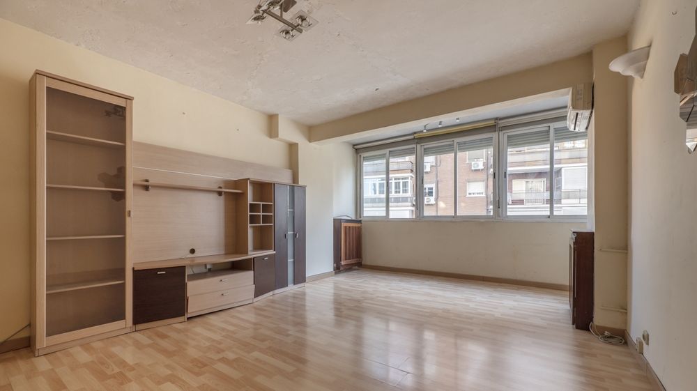 Topul orașelor cu cele mai mici prețuri la apartamente: Reșița este singurul oraș sub pragul de 1.000 euro/mp