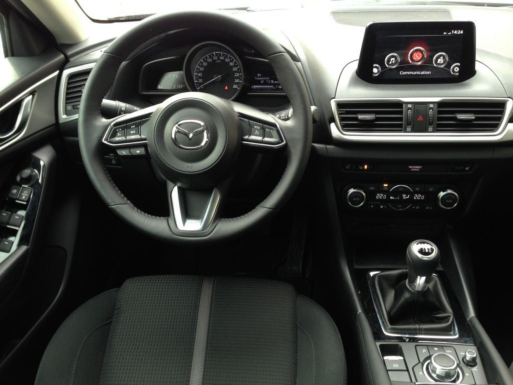 Mazda 3 sedan facelift - Imagine 15