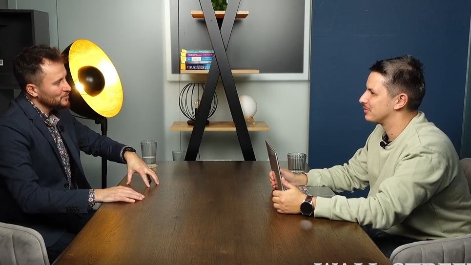 Viața de Black Friday, dar și dincolo de el: cum îți promovezi afacerea pe Facebook, TikTok sau în Google. Invitat Robert Trandafir, CEO și cofondator Gun Media