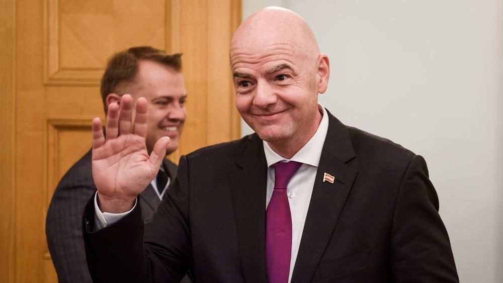 FIFA și Mondialul abundenței: Infantino vrea și mai multe echipe la turneul final