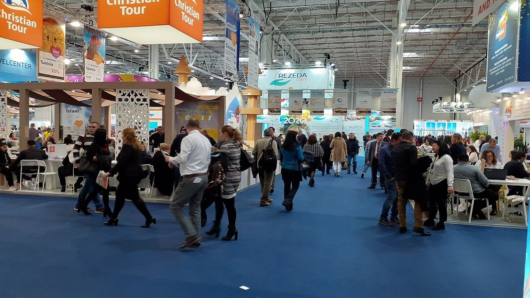 Târgul de turism și goana turiștilor după discounturi. Ce e în tendințe pentru vara anului 2020?