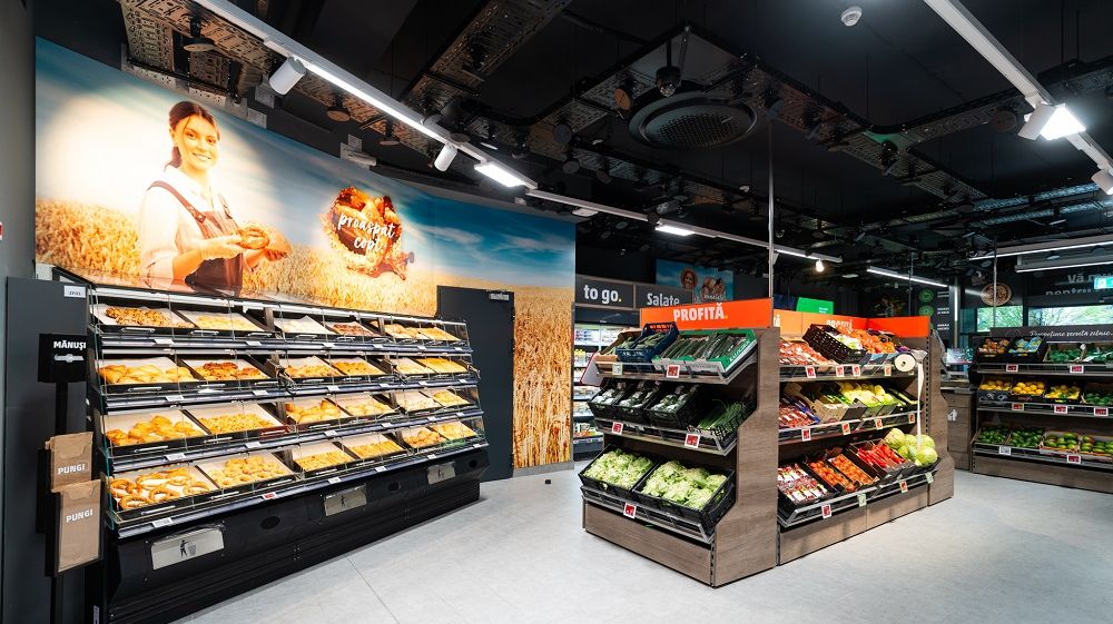 Ce se întâmplă cu mâncarea pe care un lanț de supermarketuri nu o mai poate vinde. PENNY a pus pe hârtie cât valorează salvarea ei