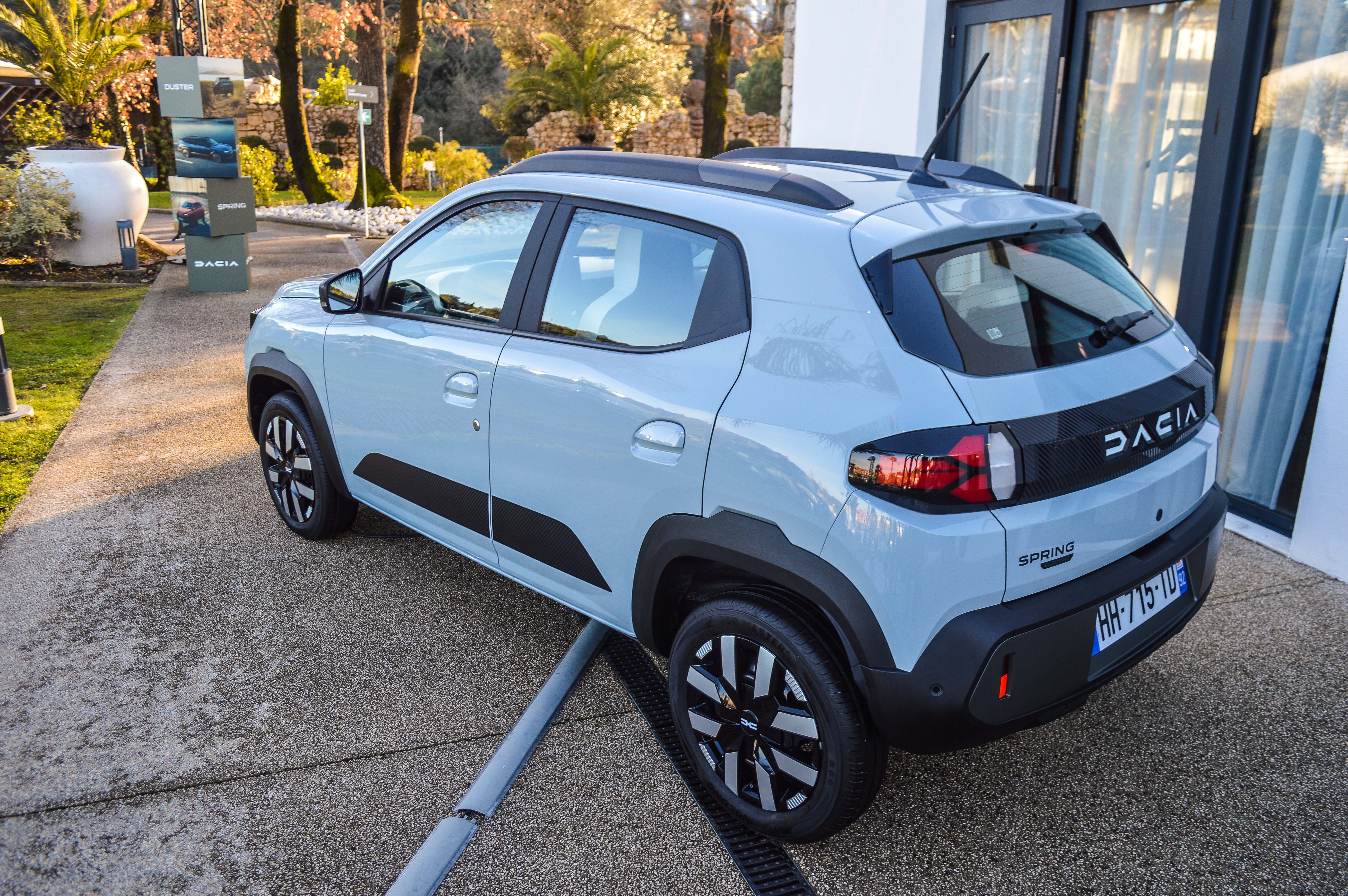 FOTO | Prim contact cu Dacia Spring 2026. Singura Dacie pe baterii ajunge la cota 100 - Poza 13