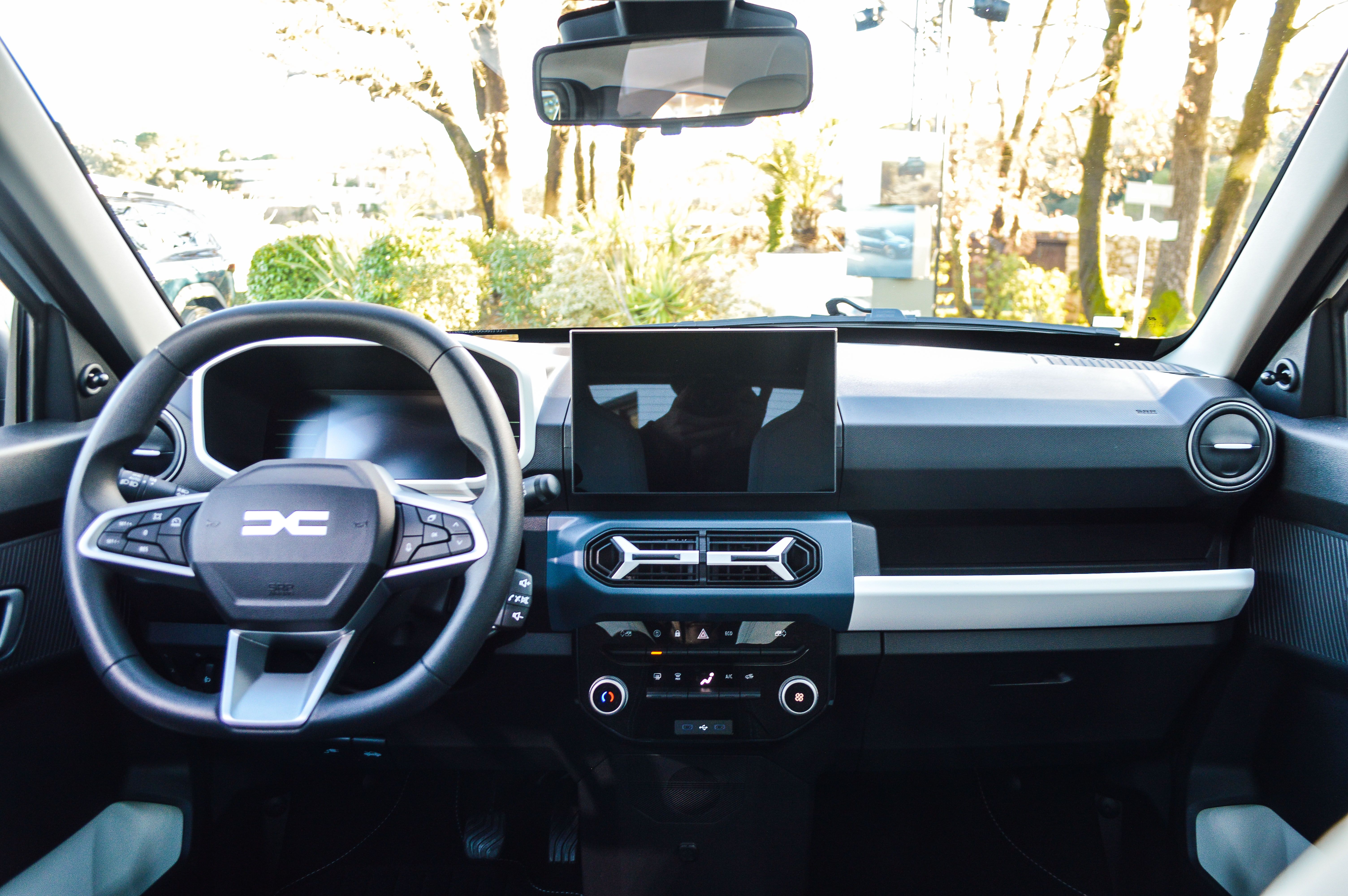 FOTO | Prim contact cu Dacia Spring 2026. Singura Dacie pe baterii ajunge la cota 100 - Poza 10