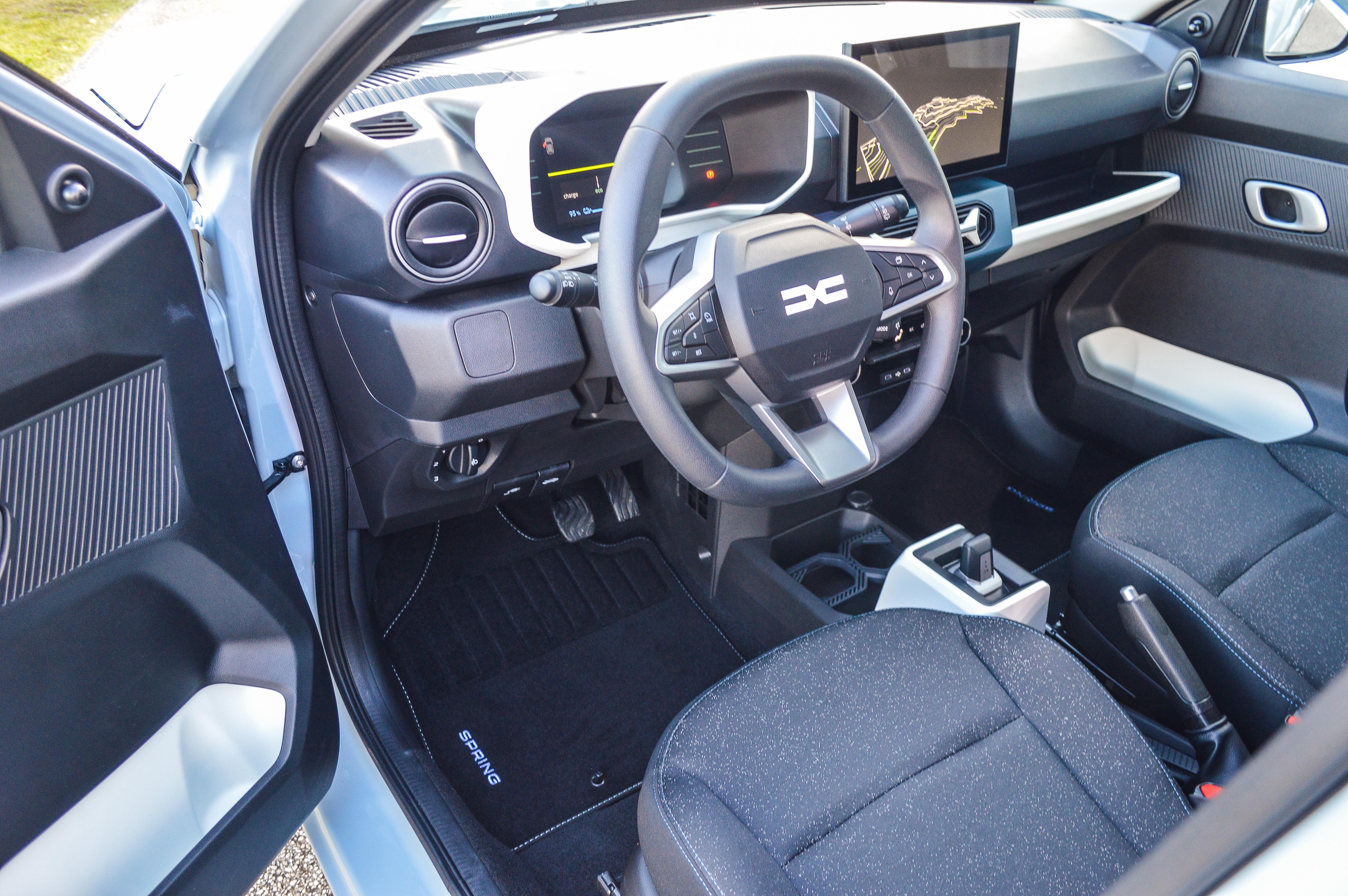 FOTO | Prim contact cu Dacia Spring 2026. Singura Dacie pe baterii ajunge la cota 100 - Poza 7