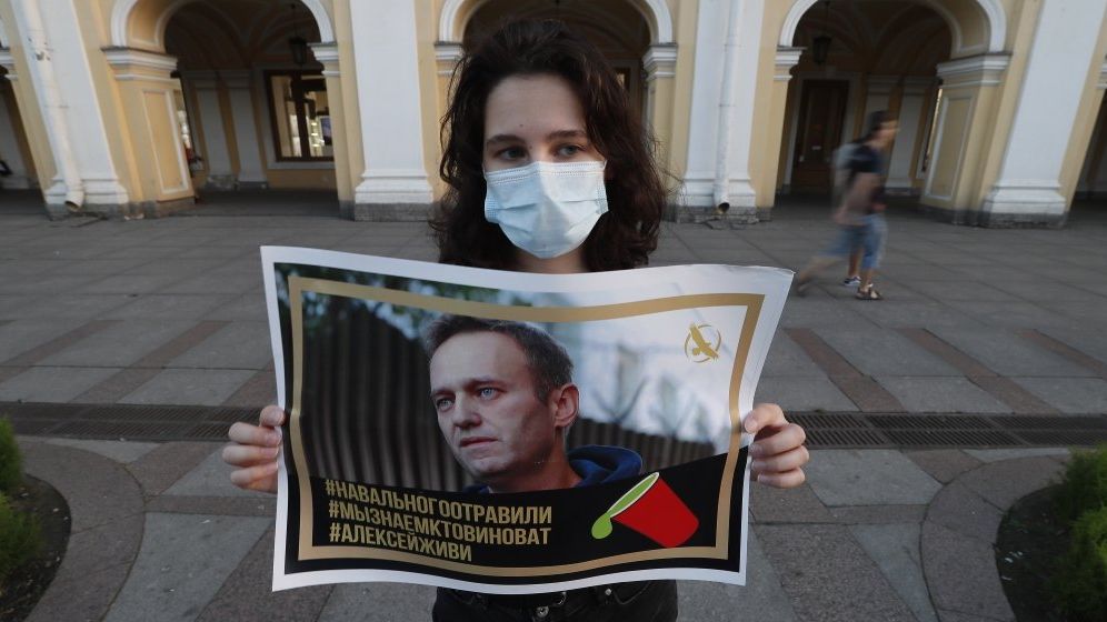 Inventatorul noviciok: Nu pot dormi, am un păcat pe conștiință. Nu știu cum de n-a murit Navalnîi, poate n-a băut tot ceaiul
