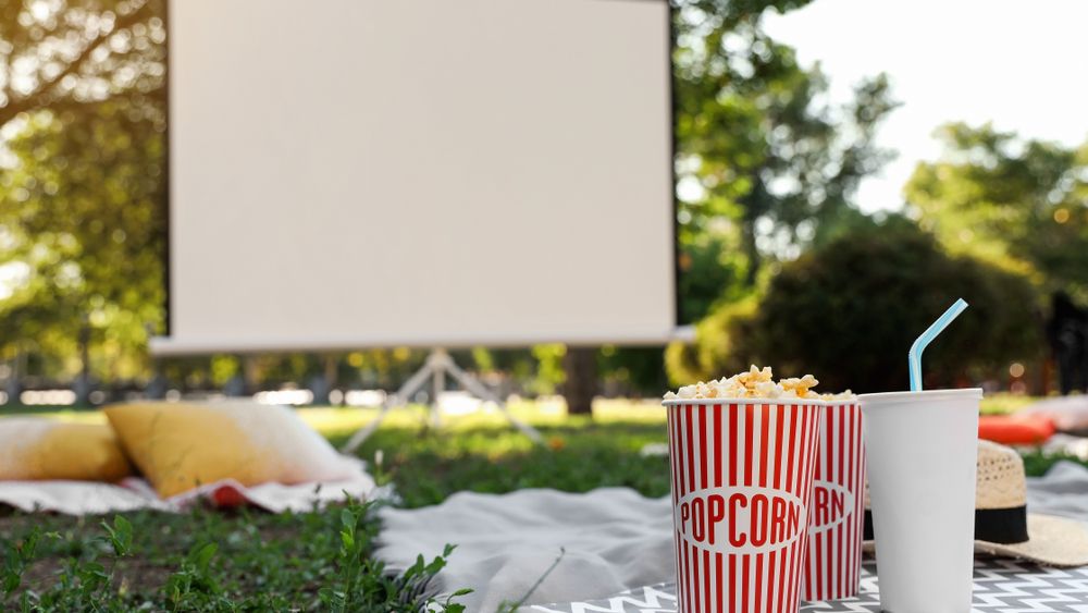 "Cinema sub clar de lună" - de vineri în Capitală