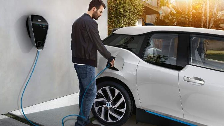 BMW si chinezii de la CATL vor construi o fabrica de baterii pentru masinile electrice in Europa: proiect de un miliard de euro