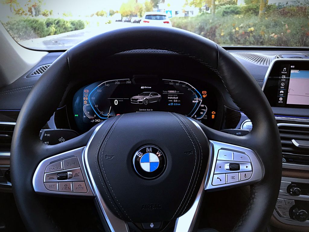 BMW 745e - Imagine 33