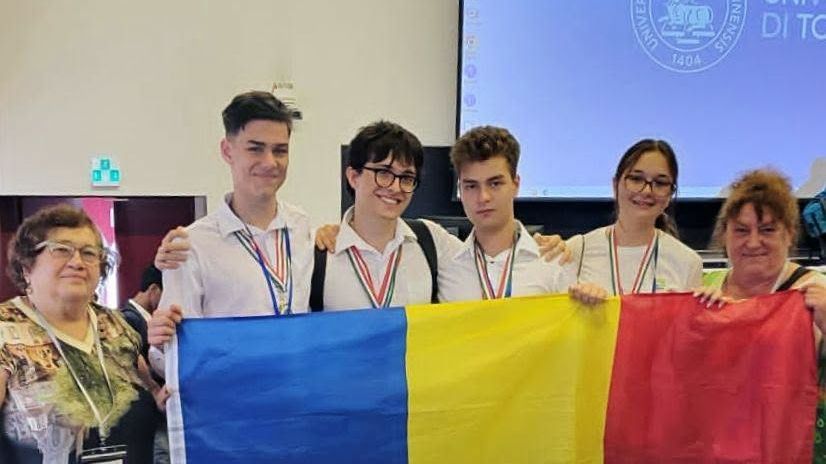 O nouă performanță pentru România la o olimpiadă internațională. Elevii români au obținut 9 medalii