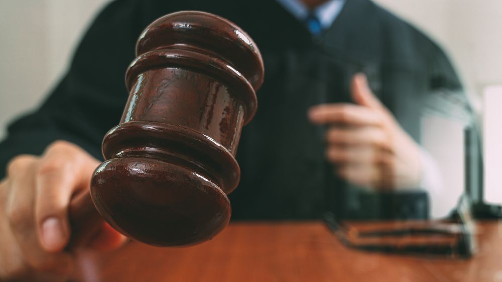 CRR respinge legea pensiilor speciale ale magistraților. USR: ”Greșeală fatală”