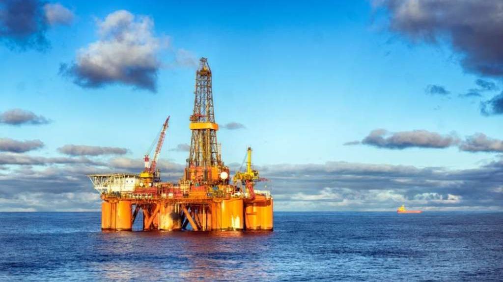 Greenpeace apelează la justiție pentru a opri proiectul Neptun Deep