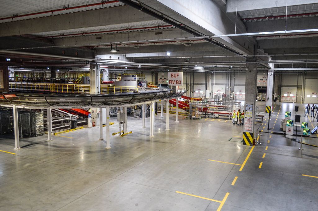 GALERIE FOTO | Cum arată cel mai mare centru logistic al Sameday - Imagine 69