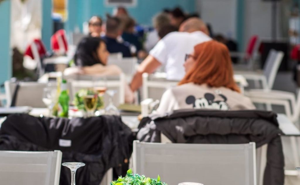 Cunoscutul restaurant Golful pescarilor le pregătește o surpriză celor care vin pe litoral. Nivel - Imagine 6