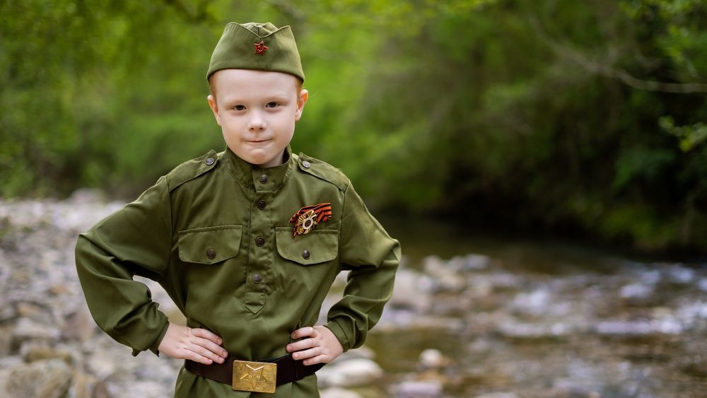 Parlamentul Rusiei vrea ca elevii să urmeze cursuri de pregătire militară de bază