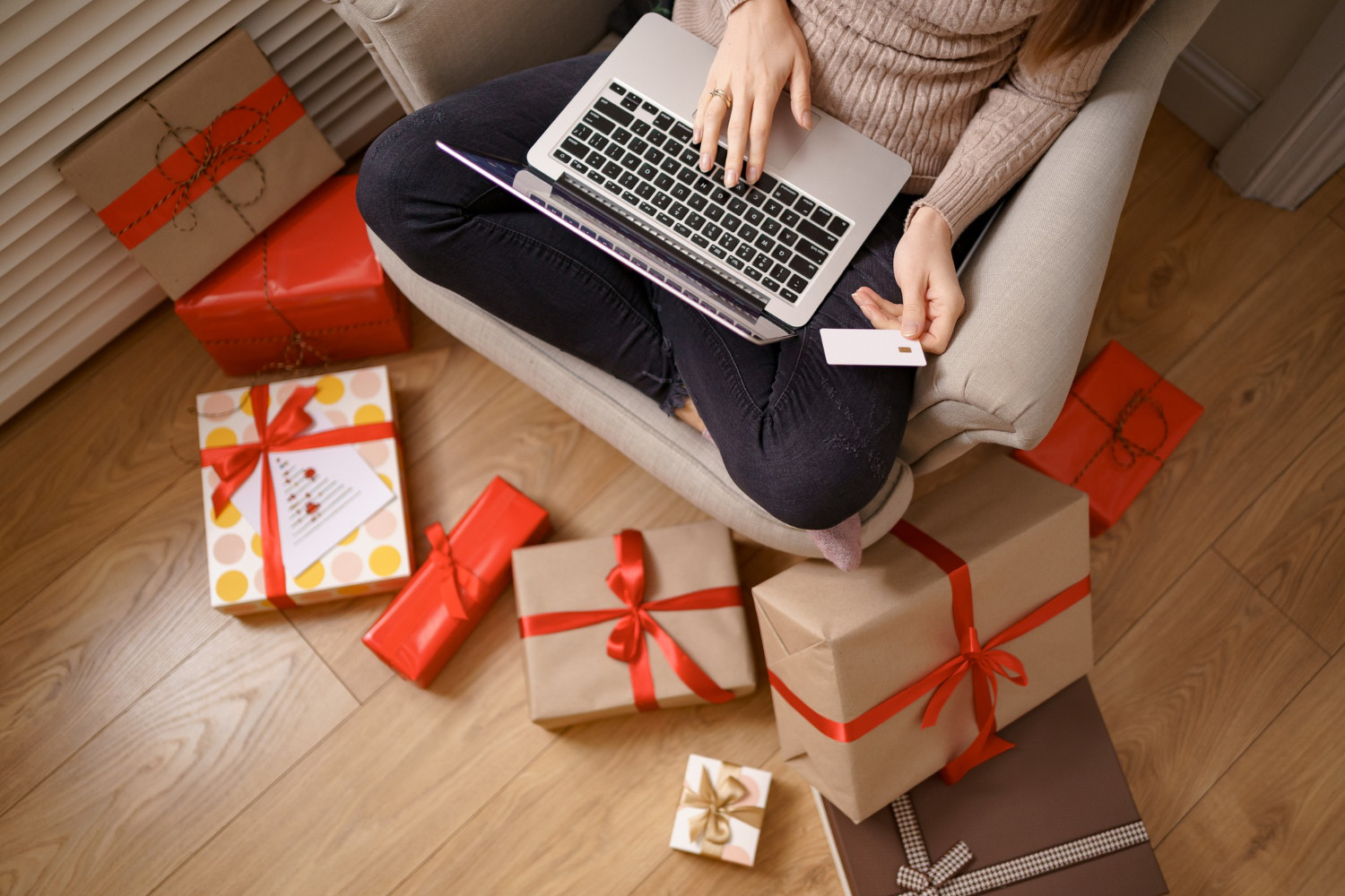 5 semne că site-ul propriu nu mai e suficient pentru vânzările tale online