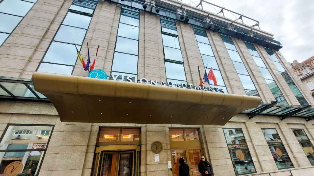 GALERIE FOTO | Cum arată apartamentele milionarei Anja Graf din centrul Capitalei - Imagine 86