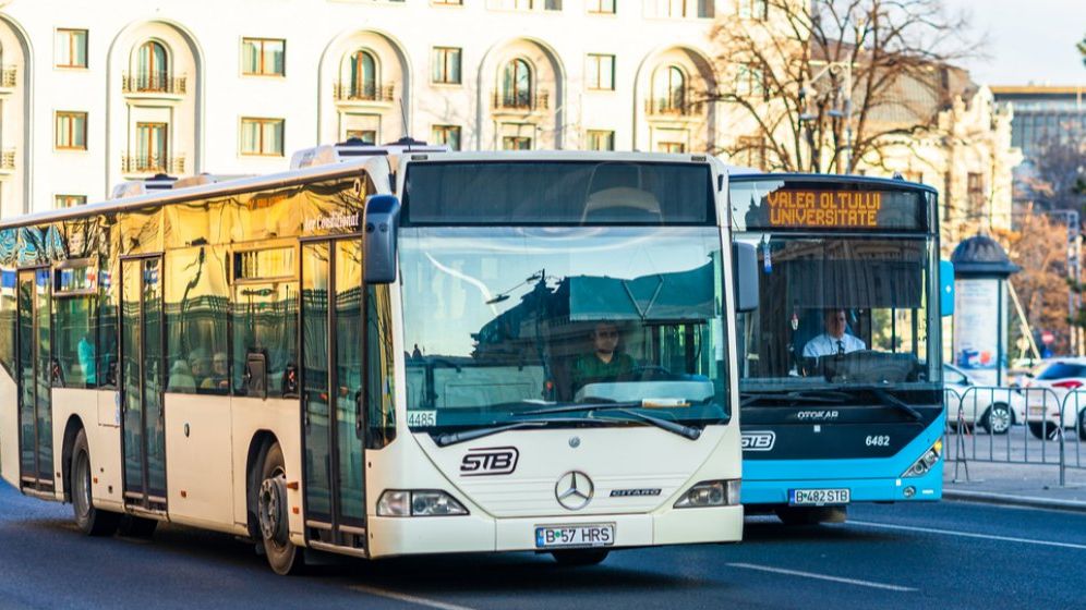 Șapte linii de autobuz vor avea trasee deviate duminică în Capitală