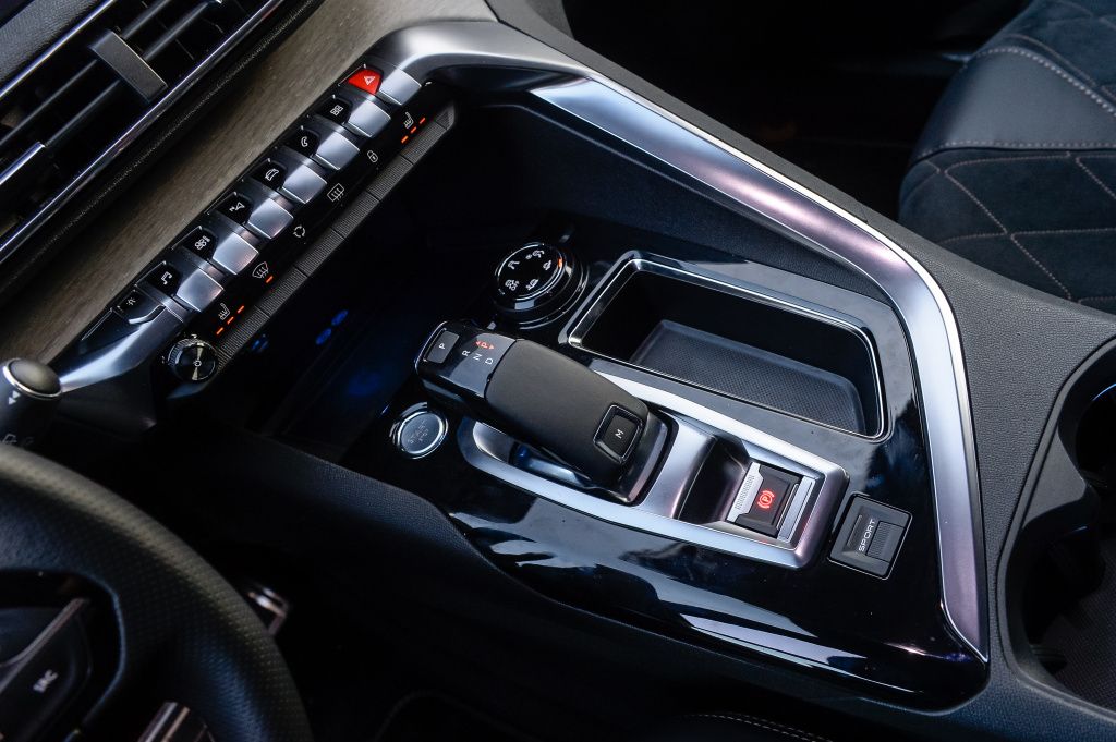 Peugeot 3008 - Imagine 17