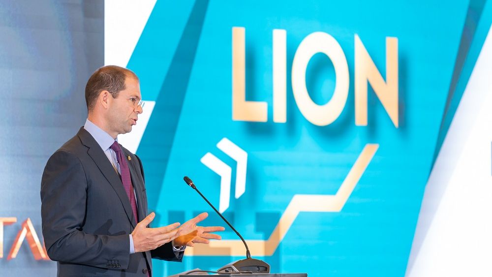 Cel mai mare SIF de pe bursă renunță cu totul la trecut și devine Lion Capital