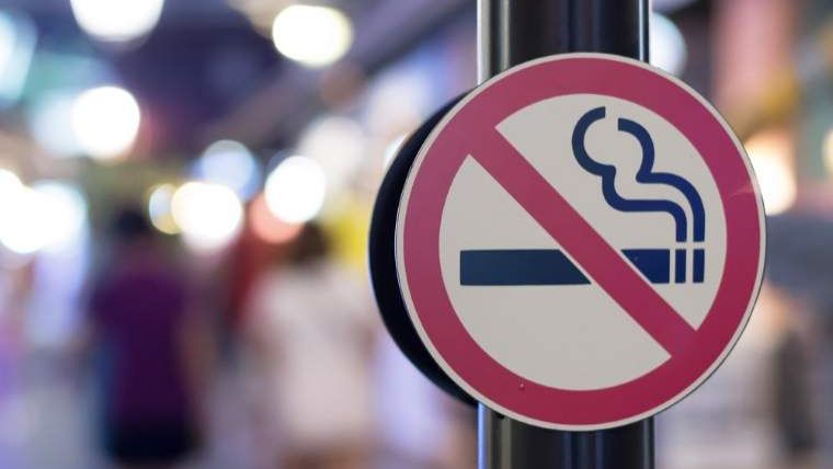 Legea Antifumat a adus mai multi bani: cifra de afaceri a restaurantelor si barurilor a crescut cu 30% dupa interzicerea fumatului