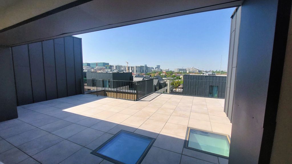 GALERIE FOTO | Cum arată un penthouse de 325.000 de euro dintr-un complex exclusivist din nordul Ca - Imagine 51