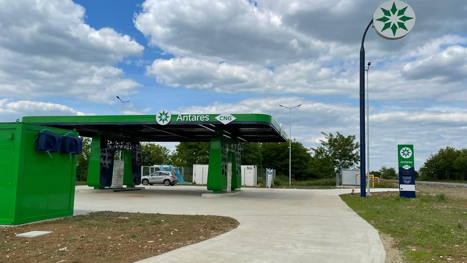 A fost inaugurată prima rețea de stații de alimentare cu gaz comprimat din România. Urmează stații în Cluj și Brașov