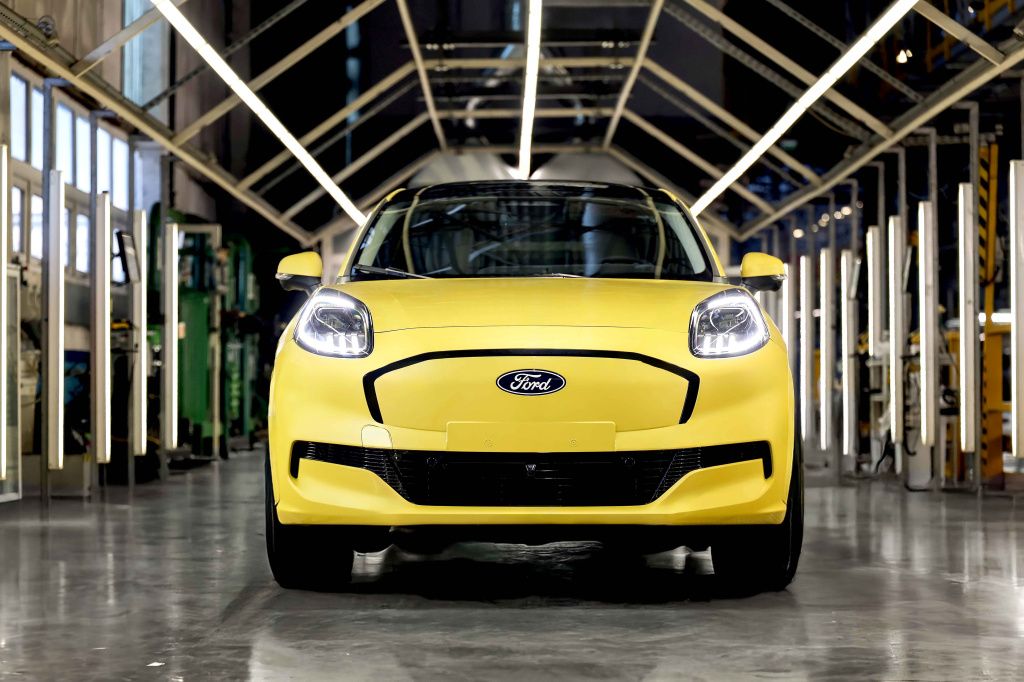 GALERIE FOTO | Ford Puma Gen-E, prima electrică făcută în România, a intrat în producție - Imagine 14