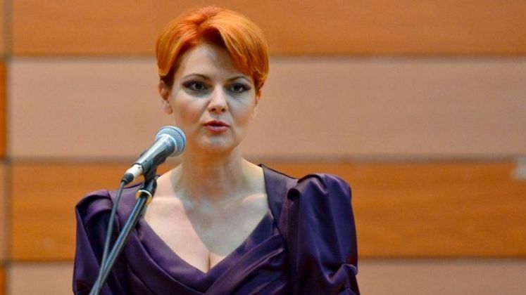 Lia Olguta Vasilescu explica de ce nu a jurat cu mana pe Biblie la investire: M-am concentrat mai mult pe partea de discurs